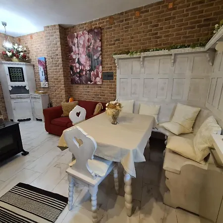 Apartament Tropical *